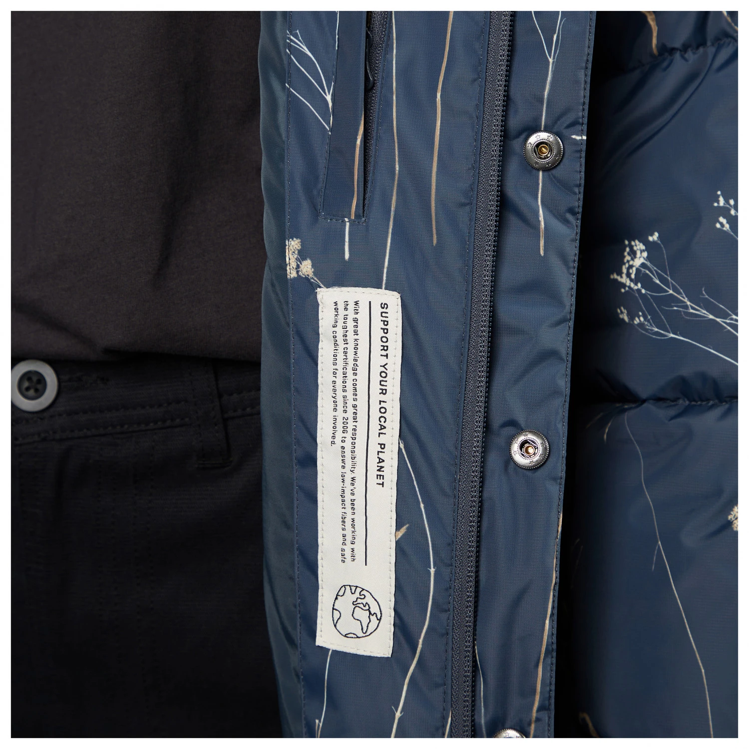 DEDICATED Women's Puffer Jacket Haparanda - Mantel 7 DEDICATED Women's Puffer Jacket Haparanda - Mantel – Bild 7