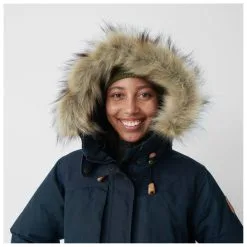 FJÄLLRÄVEN Women's Singi Down Jacket - Parka -Ski-Ausrüstung Verkauf fjaellraeven womens singi down jacket parka detail 9