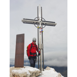 Petzl Meteor Helmet - Kletterhelm 9 Petzl Meteor Helmet - Kletterhelm -Ski-Ausrüstung Verkauf petzl meteor helmet kletterhelm 72fbce74dde044f1fa44c21ce904a635 1