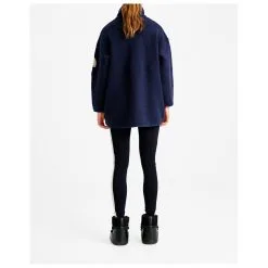 We Norwegians Women's Alta Shearling Jacket - Mantel 9 We Norwegians Women's Alta Shearling Jacket - Mantel -Ski-Ausrüstung Verkauf we norwegians womens alta shearling jacket mantel detail 4